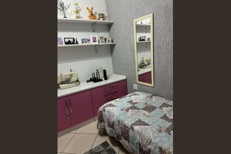 Casa à venda com 196m², 4 quartos e 2 vagas Casa à venda com 196m², 4 quartos e 2 vagasQuarto 2