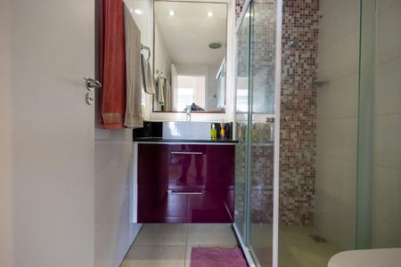 Apartamento à venda com 64m², 3 quartos e 1 vaga Apartamento à venda com 64m², 3 quartos e 1 vagaBanheiro