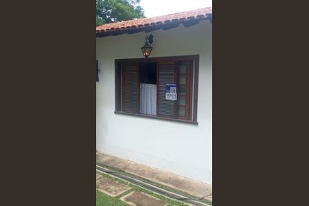 Casa de condomínio para alugar com 2600m², 4 quartos e 6 vagas Casa de condomínio para alugar com 2600m², 4 quartos e 6 vagasplaquinha instalada