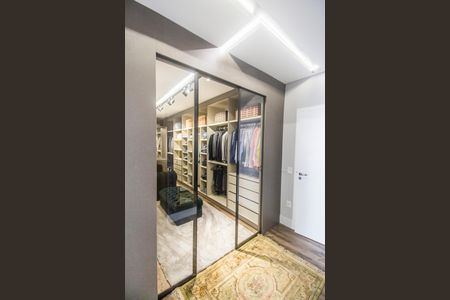 Apartamento à venda com 344m², 3 quartos e 4 vagasCloset da suíte 1