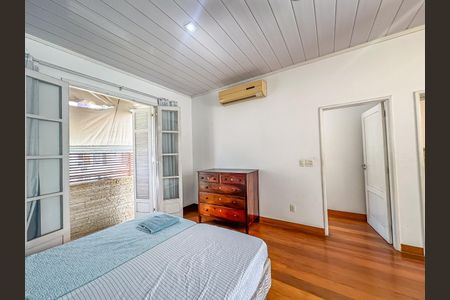 Apartamento à venda com 346m², 5 quartos e sem vagaSuíte 3