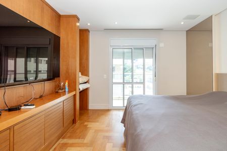 Apartamento à venda com 258m², 4 quartos e 4 vagasSuíte 1