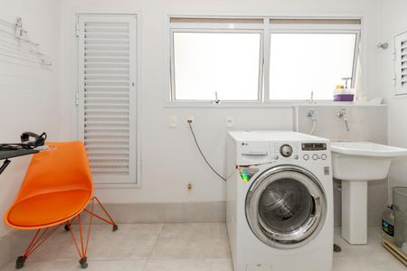 Apartamento à venda com 258m², 4 quartos e 4 vagasÁrea de Serviço