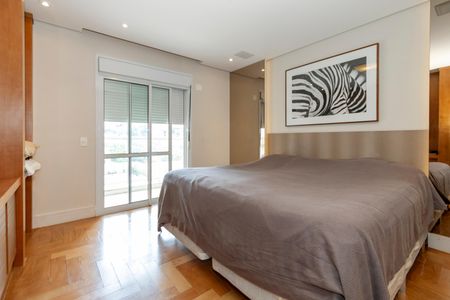 Apartamento à venda com 258m², 4 quartos e 4 vagasSuíte 1