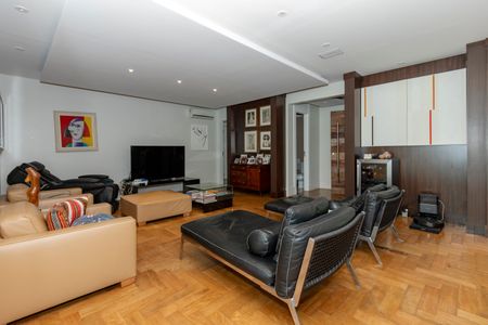 Apartamento à venda com 258m², 4 quartos e 4 vagasSala