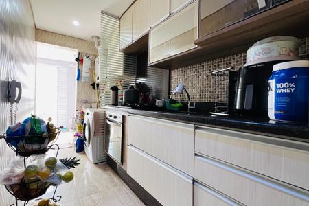 Apartamento à venda com 62m², 2 quartos e 1 vaga Apartamento à venda com 62m², 2 quartos e 1 vagaCozinha e Área de Serviço