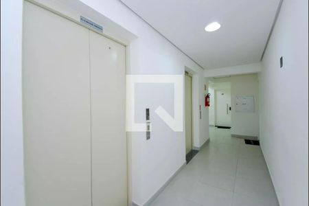 Apartamento à venda com 62m², 2 quartos e 1 vaga Apartamento à venda com 62m², 2 quartos e 1 vagaHall de entrada