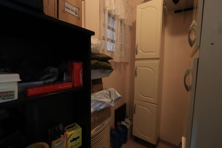 Casa à venda com 302m², 3 quartos e 3 vagasDespensa