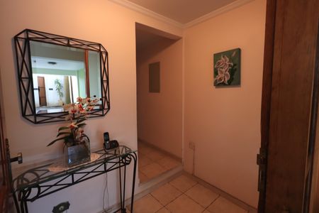 Casa à venda com 302m², 3 quartos e 3 vagasEntrada