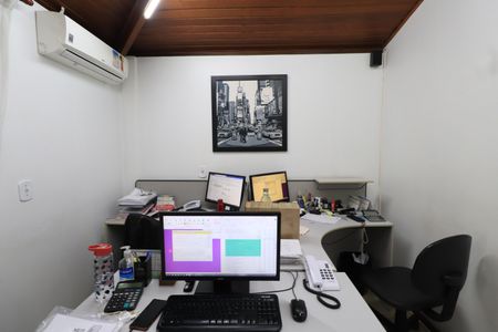 Casa à venda com 302m², 3 quartos e 3 vagasQuarto 3