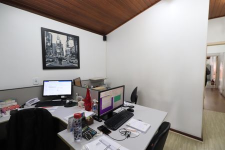 Casa à venda com 302m², 3 quartos e 3 vagasQuarto 3