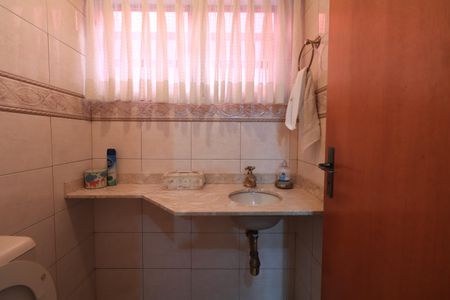 Casa à venda com 302m², 3 quartos e 3 vagasLavabo