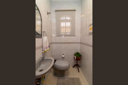 Casa à venda com 254m², 2 quartos e 5 vagasLavabo