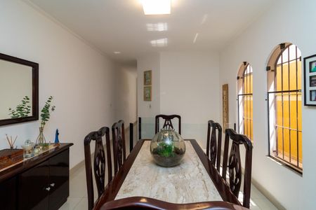 Casa à venda com 254m², 2 quartos e 5 vagasSala de Jantar