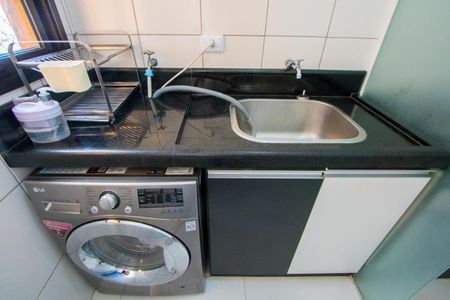 Apartamento à venda com 64m², 2 quartos e 1 vaga Apartamento à venda com 64m², 2 quartos e 1 vagaÁrea serviço