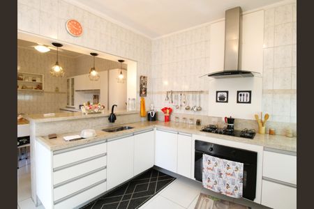 Casa à venda com 280m², 3 quartos e 4 vagasCozinha