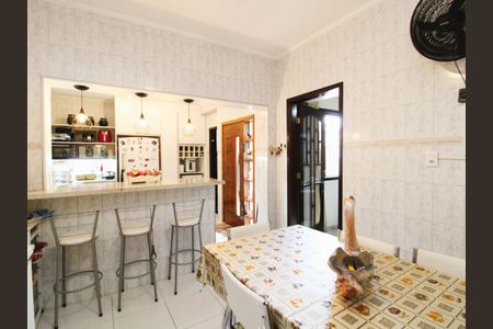 Casa à venda com 280m², 3 quartos e 4 vagasCozinha - Copa