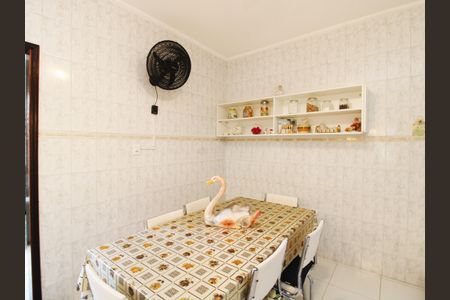 Casa à venda com 280m², 3 quartos e 4 vagasCozinha - Copa