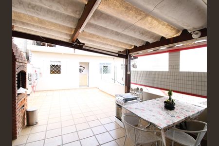 Casa à venda com 280m², 3 quartos e 4 vagasTerraço Gourmet