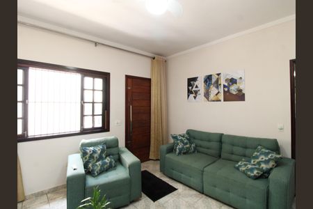 Casa à venda com 280m², 3 quartos e 4 vagasSala