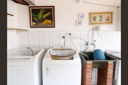 Casa à venda com 280m², 3 quartos e 4 vagasÁrea de Serviço