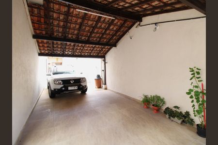 Casa à venda com 280m², 3 quartos e 4 vagasGaragem