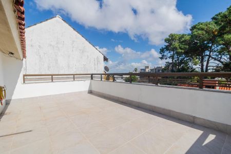Casa à venda com 244m², 3 quartos e 5 vagas Casa à venda com 244m², 3 quartos e 5 vagasCobertura