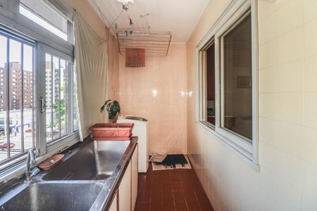 Apartamento à venda com 206m², 4 quartos e 2 vagas Apartamento à venda com 206m², 4 quartos e 2 vagasÁrea de Serviço/ Dependência