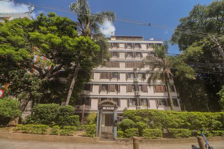 Apartamento à venda com 206m², 4 quartos e 2 vagas Apartamento à venda com 206m², 4 quartos e 2 vagasFachada