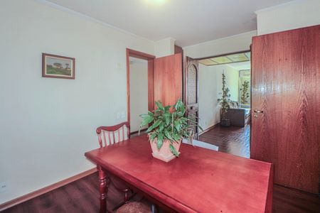 Apartamento à venda com 206m², 4 quartos e 2 vagas Apartamento à venda com 206m², 4 quartos e 2 vagasSala