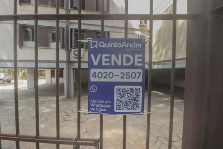 Apartamento à venda com 206m², 4 quartos e 2 vagas Apartamento à venda com 206m², 4 quartos e 2 vagasPlaquinha