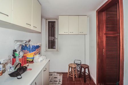 Apartamento à venda com 206m², 4 quartos e 2 vagas Apartamento à venda com 206m², 4 quartos e 2 vagasÁrea de Serviço/ Dependência