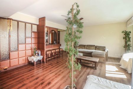 Apartamento à venda com 206m², 4 quartos e 2 vagas Apartamento à venda com 206m², 4 quartos e 2 vagasSala