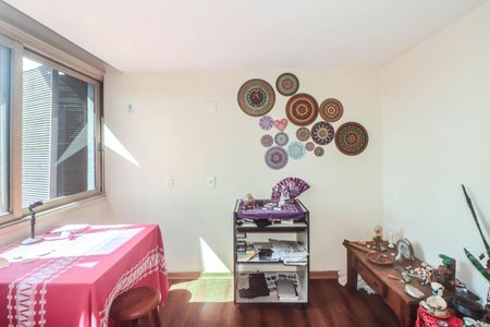 Apartamento à venda com 206m², 4 quartos e 2 vagas Apartamento à venda com 206m², 4 quartos e 2 vagasSala