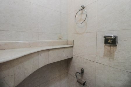 Apartamento à venda com 206m², 4 quartos e 2 vagas Apartamento à venda com 206m², 4 quartos e 2 vagasLavabo