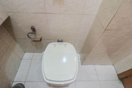 Apartamento à venda com 206m², 4 quartos e 2 vagas Apartamento à venda com 206m², 4 quartos e 2 vagasLavabo