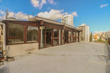 Apartamento à venda com 206m², 4 quartos e 2 vagas Apartamento à venda com 206m², 4 quartos e 2 vagasVaranda da Cobertura