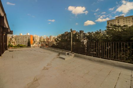 Apartamento à venda com 206m², 4 quartos e 2 vagas Apartamento à venda com 206m², 4 quartos e 2 vagasVaranda da Cobertura