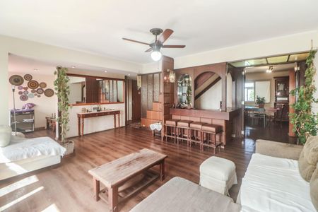 Apartamento à venda com 206m², 4 quartos e 2 vagas Apartamento à venda com 206m², 4 quartos e 2 vagasSala