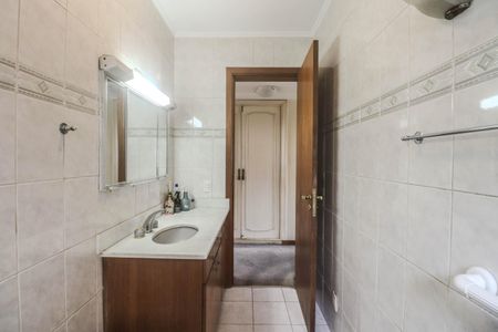 Apartamento à venda com 206m², 4 quartos e 2 vagas Apartamento à venda com 206m², 4 quartos e 2 vagasBanheiro Social