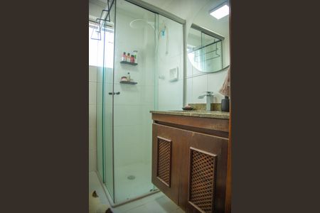 Apartamento à venda com 76m², 2 quartos e 2 vagas Apartamento à venda com 76m², 2 quartos e 2 vagasbanheiro