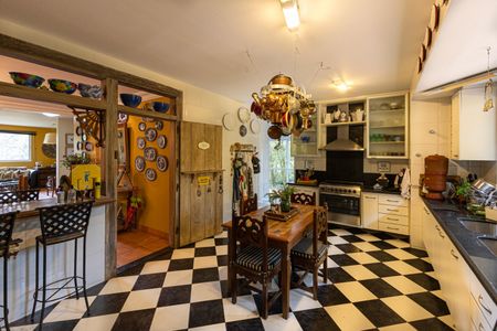 Casa de condomínio à venda com 1000m², 4 quartos e 3 vagas Casa de condomínio à venda com 1000m², 4 quartos e 3 vagasCozinha