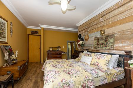 Casa de condomínio à venda com 1000m², 4 quartos e 3 vagas Casa de condomínio à venda com 1000m², 4 quartos e 3 vagasSuíte 1