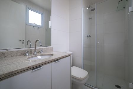 Apartamento à venda com 72m², 2 quartos e 1 vaga Apartamento à venda com 72m², 2 quartos e 1 vagaBanheiro da Suíte 2