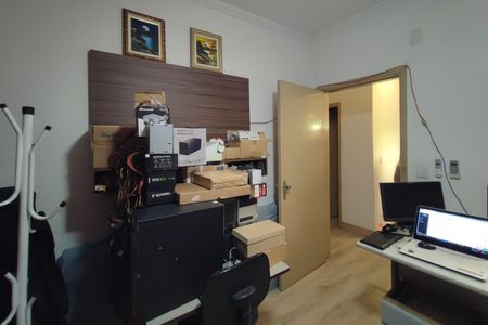 Casa à venda com 220m², 5 quartos e 5 vagasQuarto 2