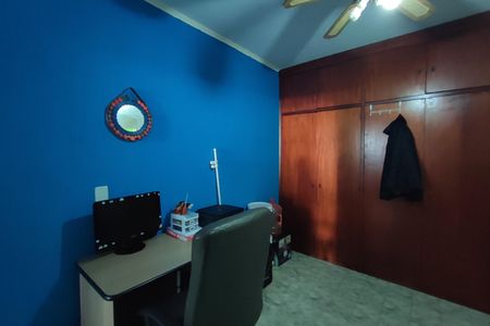 Casa à venda com 220m², 5 quartos e 5 vagasCasa 2 - Quarto