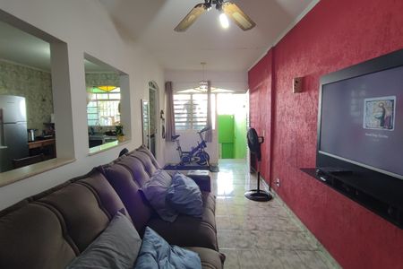 Casa à venda com 220m², 5 quartos e 5 vagasCasa 2 - Sala