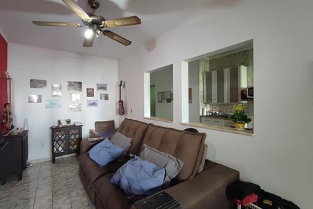 Casa à venda com 220m², 5 quartos e 5 vagasCasa 2 - Sala