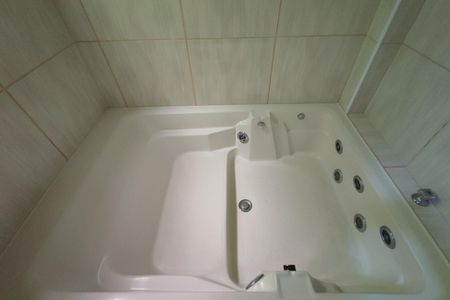 Casa à venda com 220m², 5 quartos e 5 vagasBanheiro Suíte