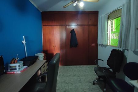 Casa à venda com 220m², 5 quartos e 5 vagasCasa 2 - Quarto